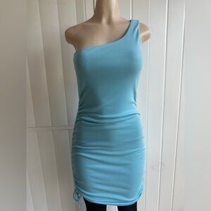 Nova Vintage Sawyer One Shoulder Mini
Dress LightBlue Size Medium